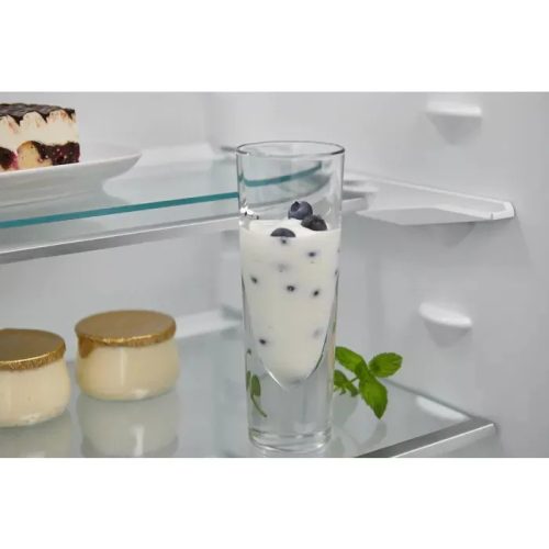 Electrolux IK307BNR D 281 Liter TwinTech NoFrost Beépíthető Hűtőszekrény